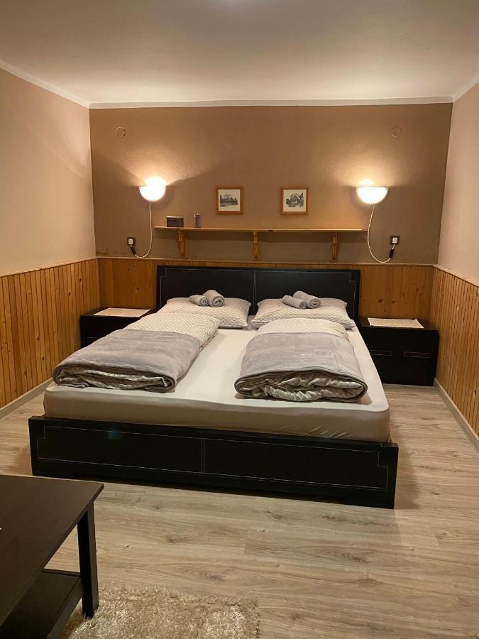 Privat Vavrus Apartment Доновали Екстериор снимка